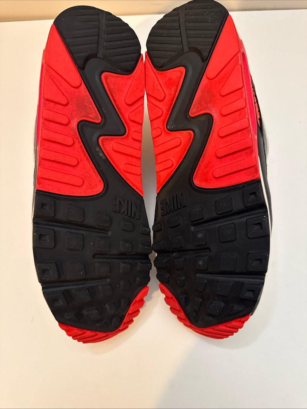 Nike Air Max 90 2015 OG Infrared, Size 11, 725233-106 - Picture 5 of 6